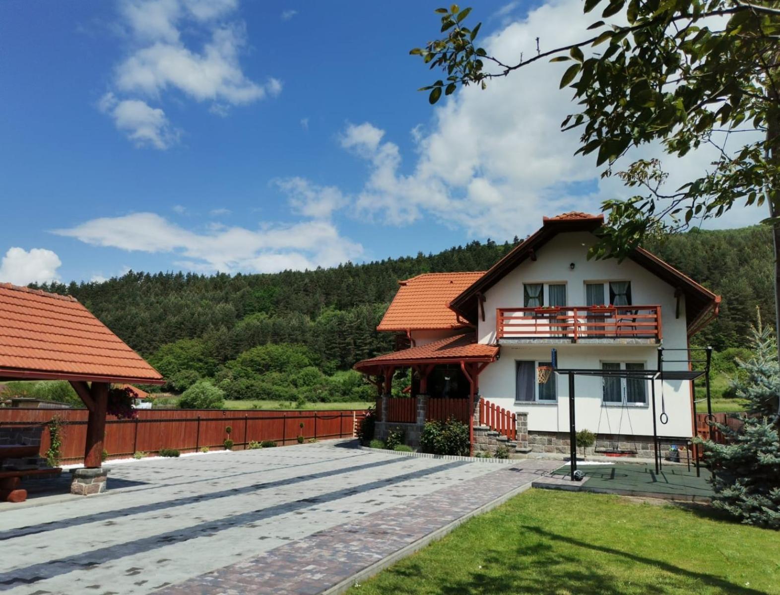 Dio Vendeghaz Hotell Praid Exteriör bild
